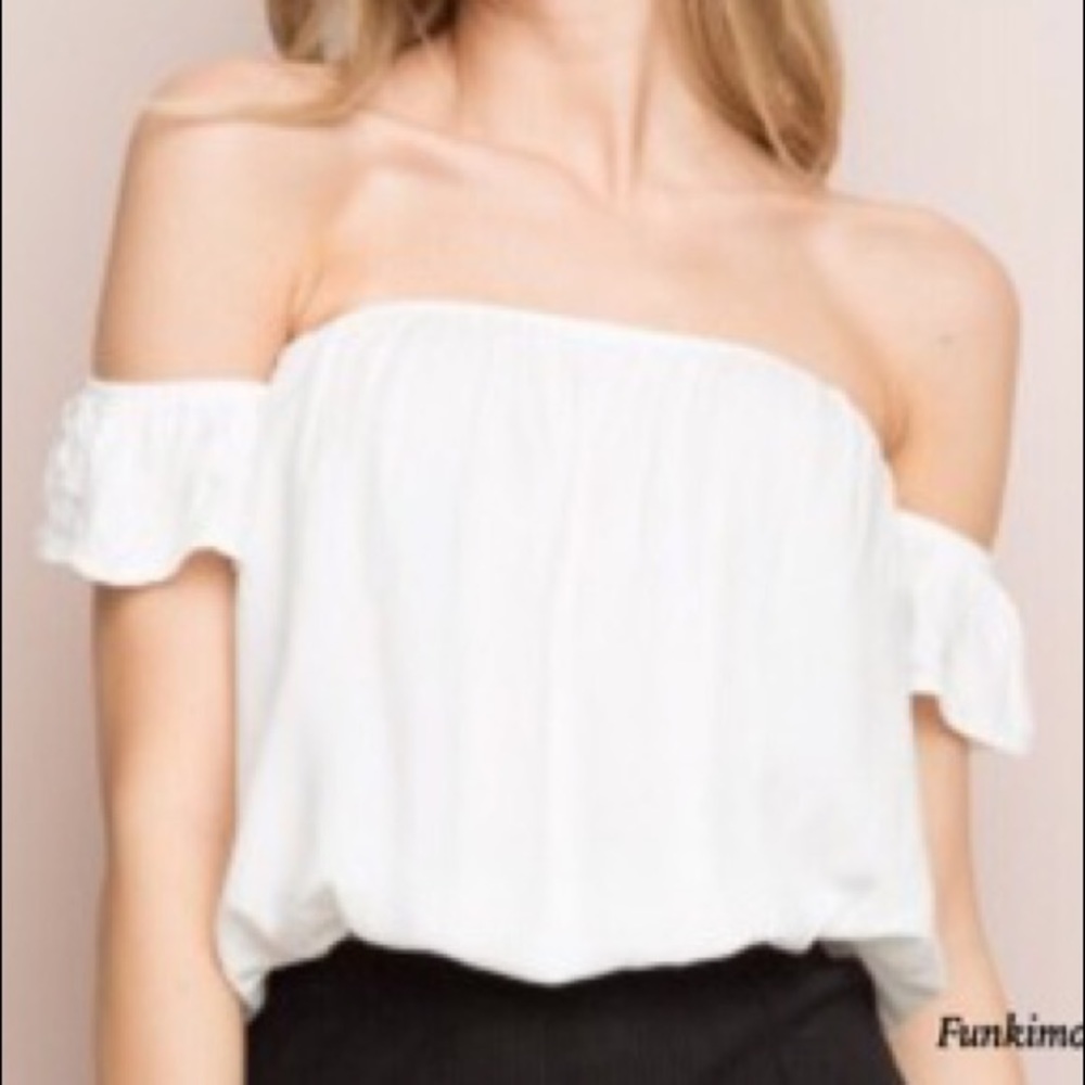 White off the shoulder Brandy Melville crop top